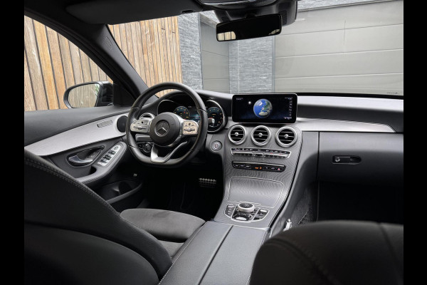 Mercedes-Benz C-Klasse Estate 180 AMG Automaat | Night Pakket | Trekhaak afneembaar | Stoelverwarming | Achteruitrijcamera | LED verlichting | Apple Ca