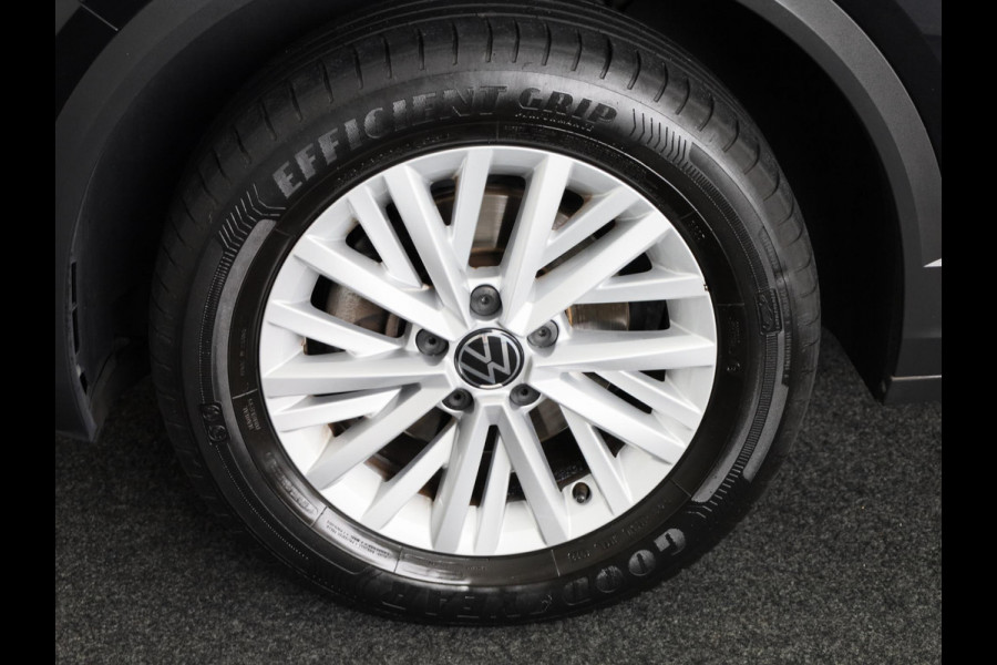 Volkswagen T-Roc 1.5 TSI Style 150 pk Automaat (DSG) | Navigatie via App | Parkeersensoren | Achteruitrijcamera | Adaptieve cruise control | Apple Carplay/Android Auto |