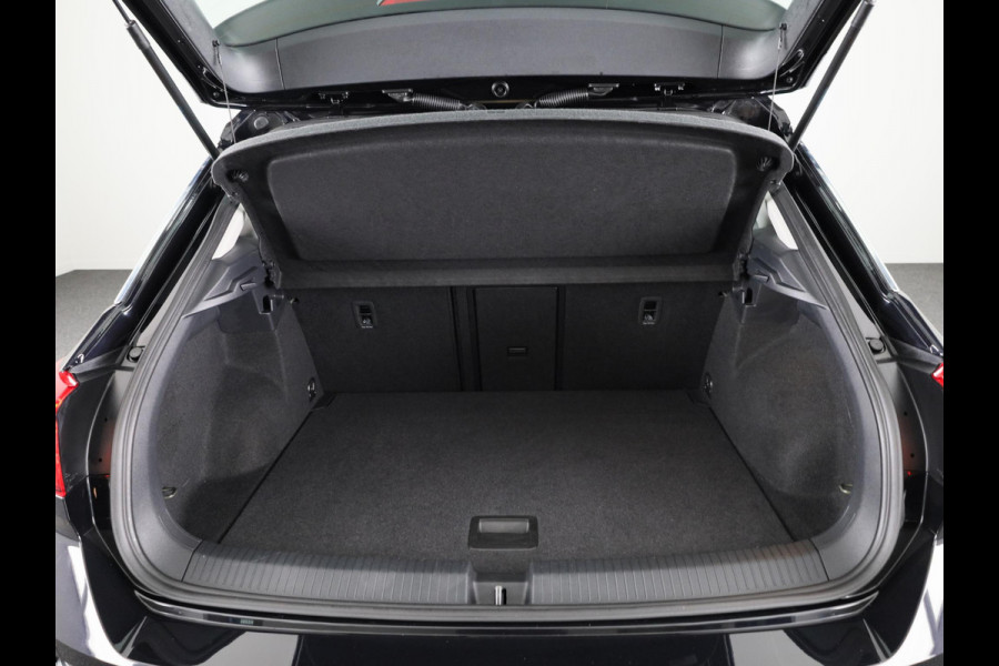 Volkswagen T-Roc 1.5 TSI Style 150 pk Automaat (DSG) | Navigatie via App | Parkeersensoren | Achteruitrijcamera | Adaptieve cruise control | Apple Carplay/Android Auto |