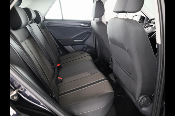 Volkswagen T-Roc 1.5 TSI Style 150 pk Automaat (DSG) | Navigatie via App | Parkeersensoren | Achteruitrijcamera | Adaptieve cruise control | Apple Carplay/Android Auto |