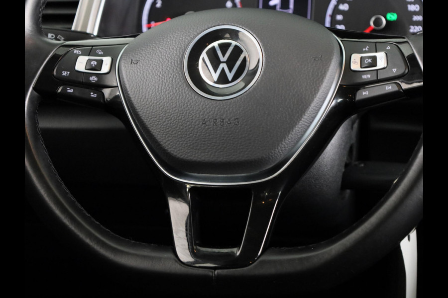 Volkswagen T-Roc 1.5 TSI Style 150 pk Automaat (DSG) | Navigatie via App | Parkeersensoren | Achteruitrijcamera | Adaptieve cruise control | Apple Carplay/Android Auto |