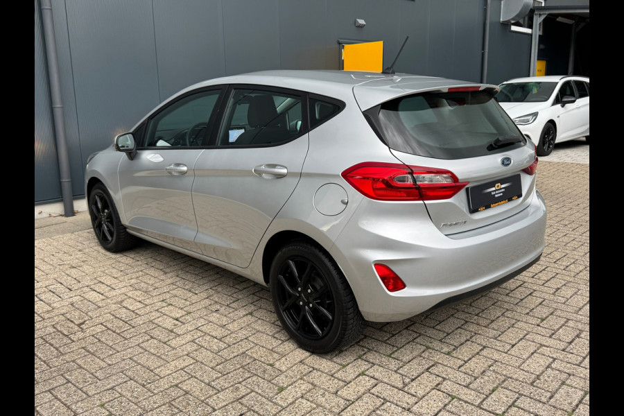 Ford Fiesta 1.1 * Airco * Cruise * Rijstrooksensor * Connected Services *