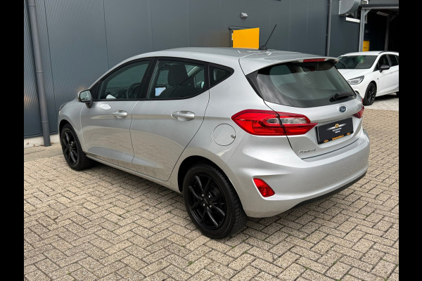 Ford Fiesta 1.1 * Airco * Cruise * Rijstrooksensor * Connected Services *