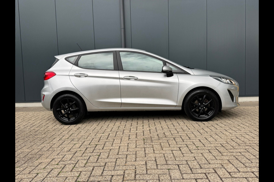 Ford Fiesta 1.1 * Airco * Cruise * Rijstrooksensor * Connected Services *