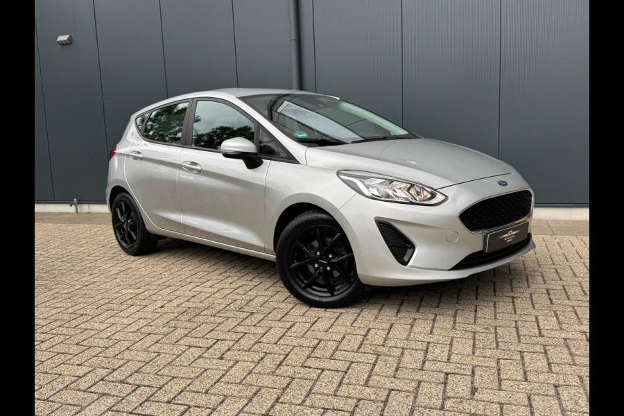 Ford Fiesta 1.1 * Airco * Cruise * Rijstrooksensor * Connected Services *