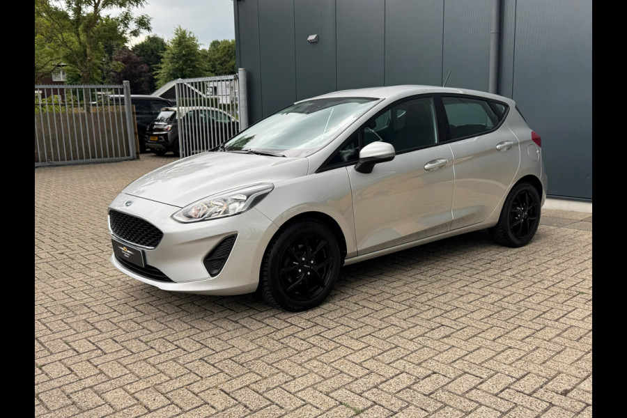 Ford Fiesta 1.1 * Airco * Cruise * Rijstrooksensor * Connected Services *