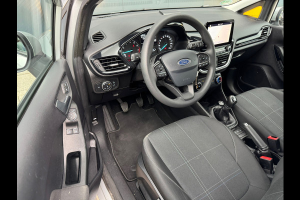Ford Fiesta 1.1 * Airco * Cruise * Rijstrooksensor * Connected Services *