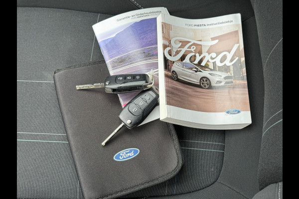 Ford Fiesta 1.1 * Airco * Cruise * Rijstrooksensor * Connected Services *