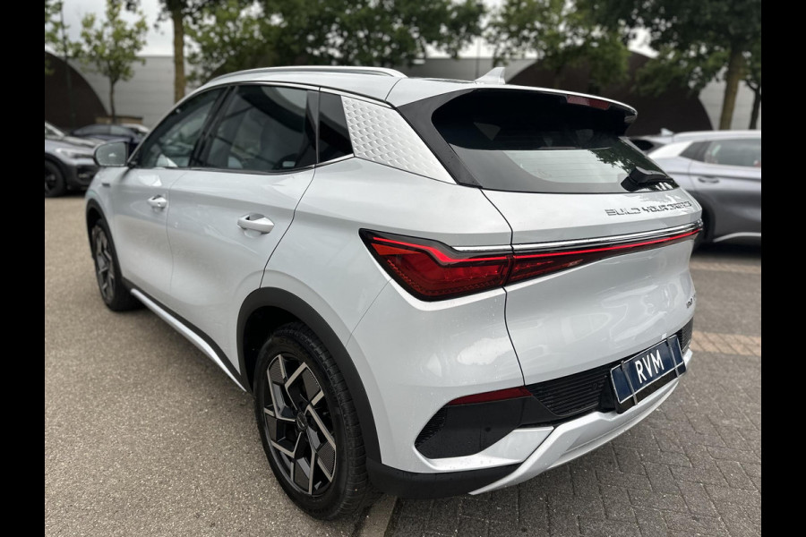 BYD ATTO 3 Design Complete Auto | Panoramadak | Elektrische Kofferbak | 360° Camera | Rijklaar incl. Fabrieksgarantie t/m 2029 | Aandrijflijn & Accu tot 2031!