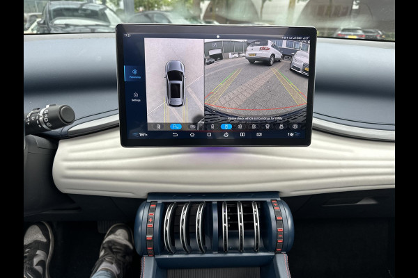 BYD ATTO 3 Design Complete Auto | Panoramadak | Elektrische Kofferbak | 360° Camera | Rijklaar incl. Fabrieksgarantie t/m 2029 | Aandrijflijn & Accu tot 2031!