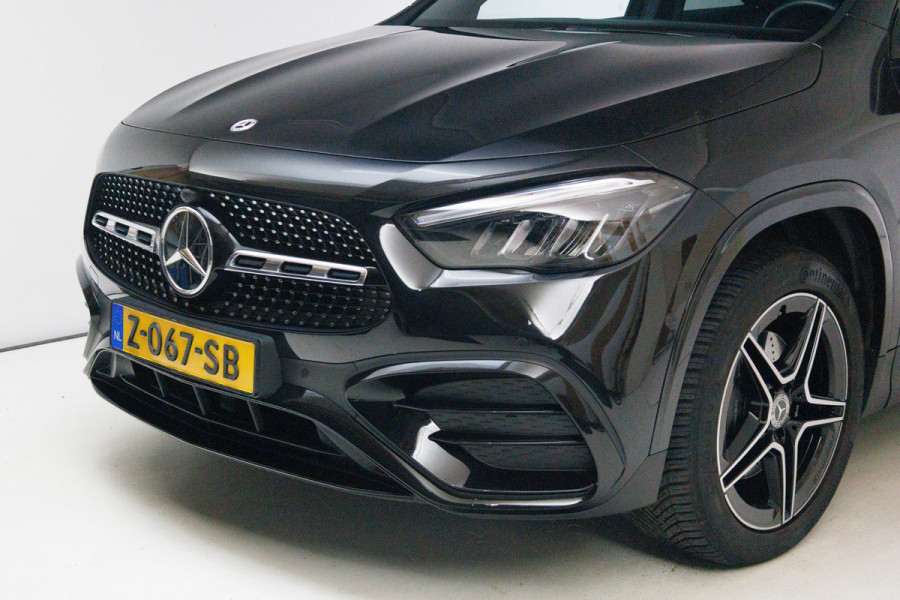Mercedes-Benz GLA 250 e AMG Line Star Edition 218 PK | Face-lift | Nightpakket | Achteruitrijcamera | Sfeerverlichting All-season, Electrische achterklep, Keyless, Adaptive cruise, Draadloze tel.lader