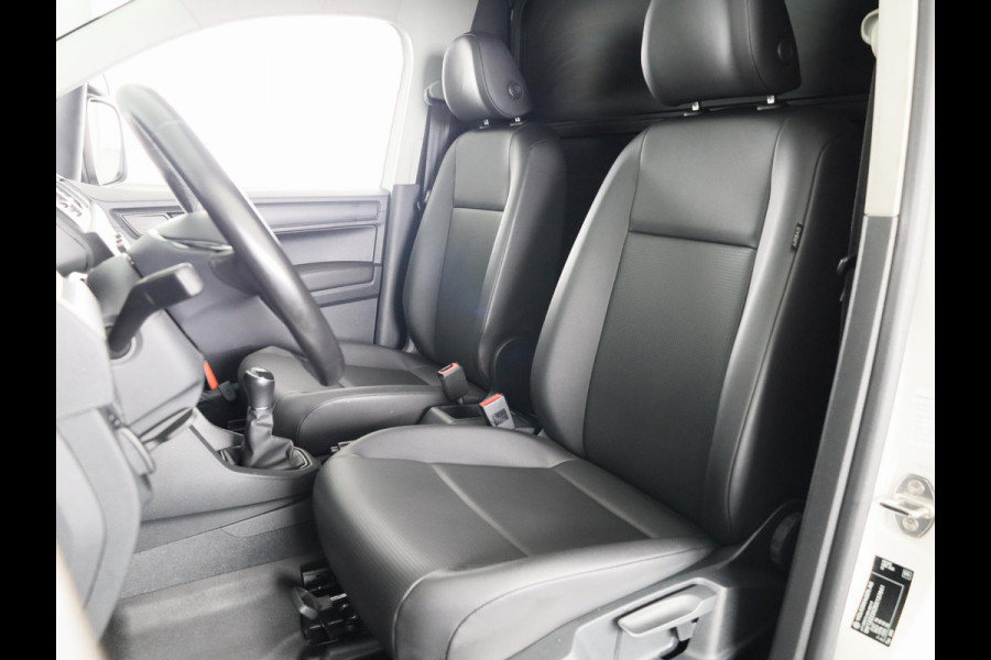 Volkswagen Caddy 2.0 TDI L1H1 BMT Comfortline 75 pk | Airco | Trekhaak | Cruise control | Parkeersensoren achter |