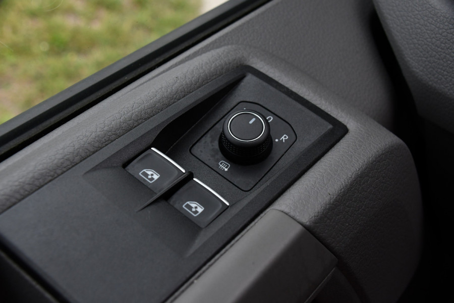 MAN TGE 3.180 35 2.0 L3H2 PB Edition Camera, Cruise, Carplay, 177pk, Automaat, NAVI, Trekhaak, multimedia, Uniek!