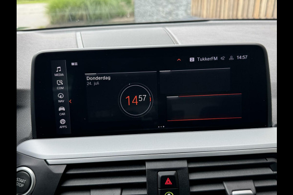 BMW X3 xDrive30e Automaat | Stoelverwarming | Leer | 20 inch lichtmetalen velgen | LED verlichting | Apple CarPlay | Cruise control | C