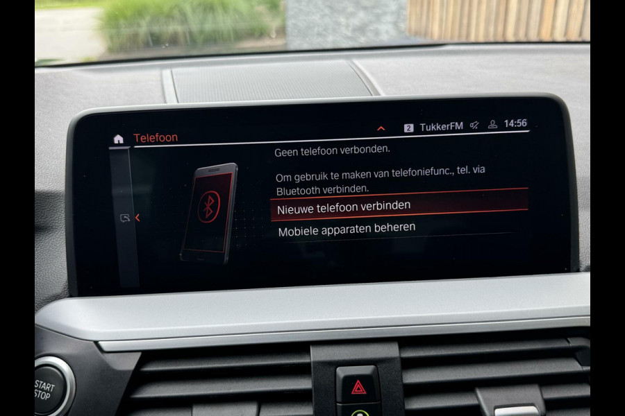 BMW X3 xDrive30e Automaat | Stoelverwarming | Leer | 20 inch lichtmetalen velgen | LED verlichting | Apple CarPlay | Cruise control | C