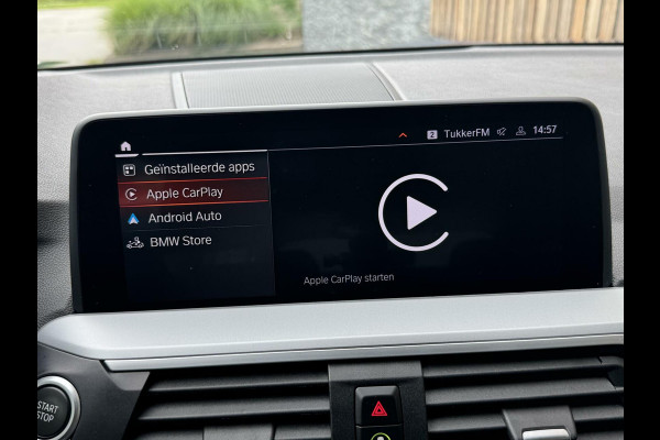 BMW X3 xDrive30e Automaat | Stoelverwarming | Leer | 20 inch lichtmetalen velgen | LED verlichting | Apple CarPlay | Cruise control | C