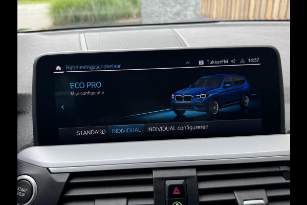 BMW X3 xDrive30e Automaat | Stoelverwarming | Leer | 20 inch lichtmetalen velgen | LED verlichting | Apple CarPlay | Cruise control | C