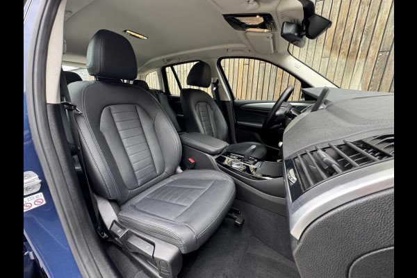 BMW X3 xDrive30e Automaat | Stoelverwarming | Leer | 20 inch lichtmetalen velgen | LED verlichting | Apple CarPlay | Cruise control | C