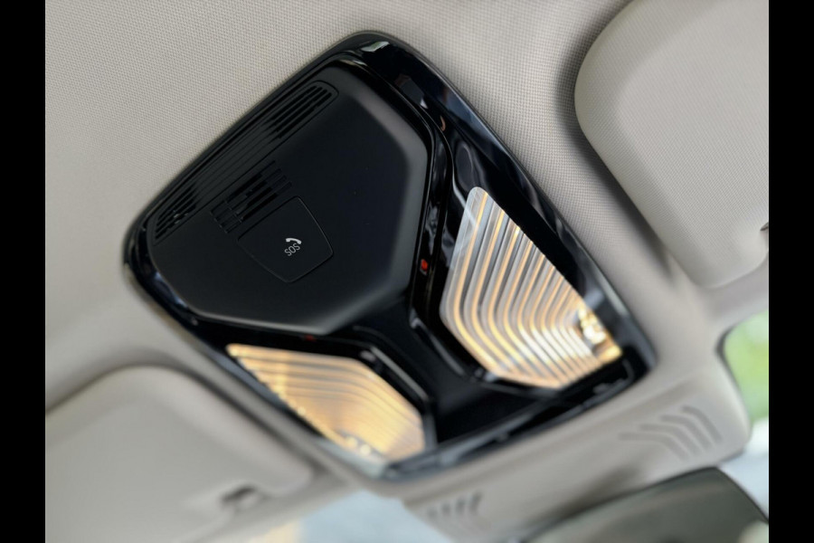 BMW X3 xDrive30e Automaat | Stoelverwarming | Leer | 20 inch lichtmetalen velgen | LED verlichting | Apple CarPlay | Cruise control | C