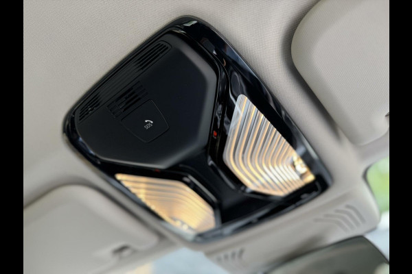 BMW X3 xDrive30e Automaat | Stoelverwarming | Leer | 20 inch lichtmetalen velgen | LED verlichting | Apple CarPlay | Cruise control | C