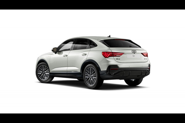 Audi Q3 Sportback 35 TFSI S Edition Competition | Adaptive cruise control | Sonos premium 3d sound | Optiekpakket zwart plus | Ambient verlichting | Keyless |