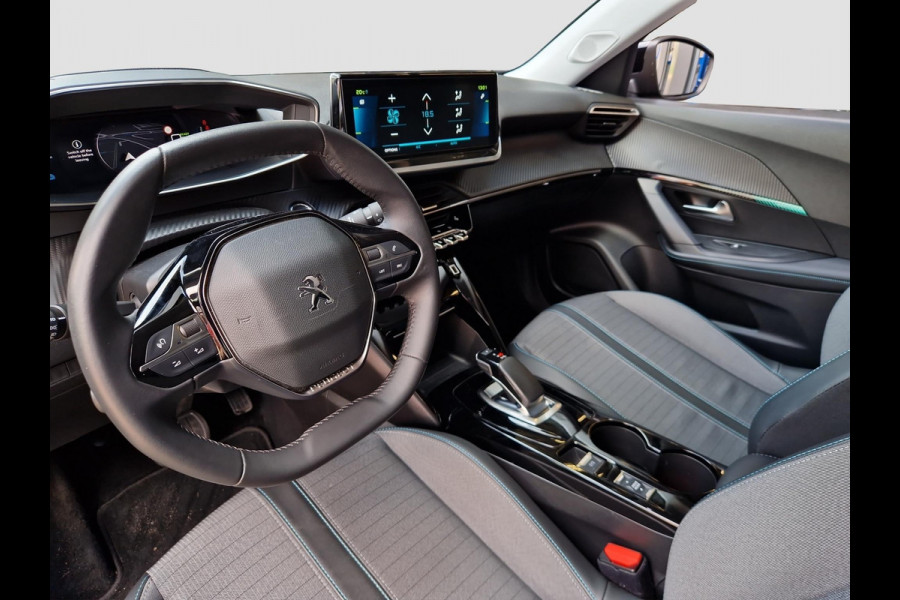 Peugeot e-2008 EV Allure Pack 50 kWh | Stoelverwarming | Clima | LED | Apple Carplay / Android Auto |