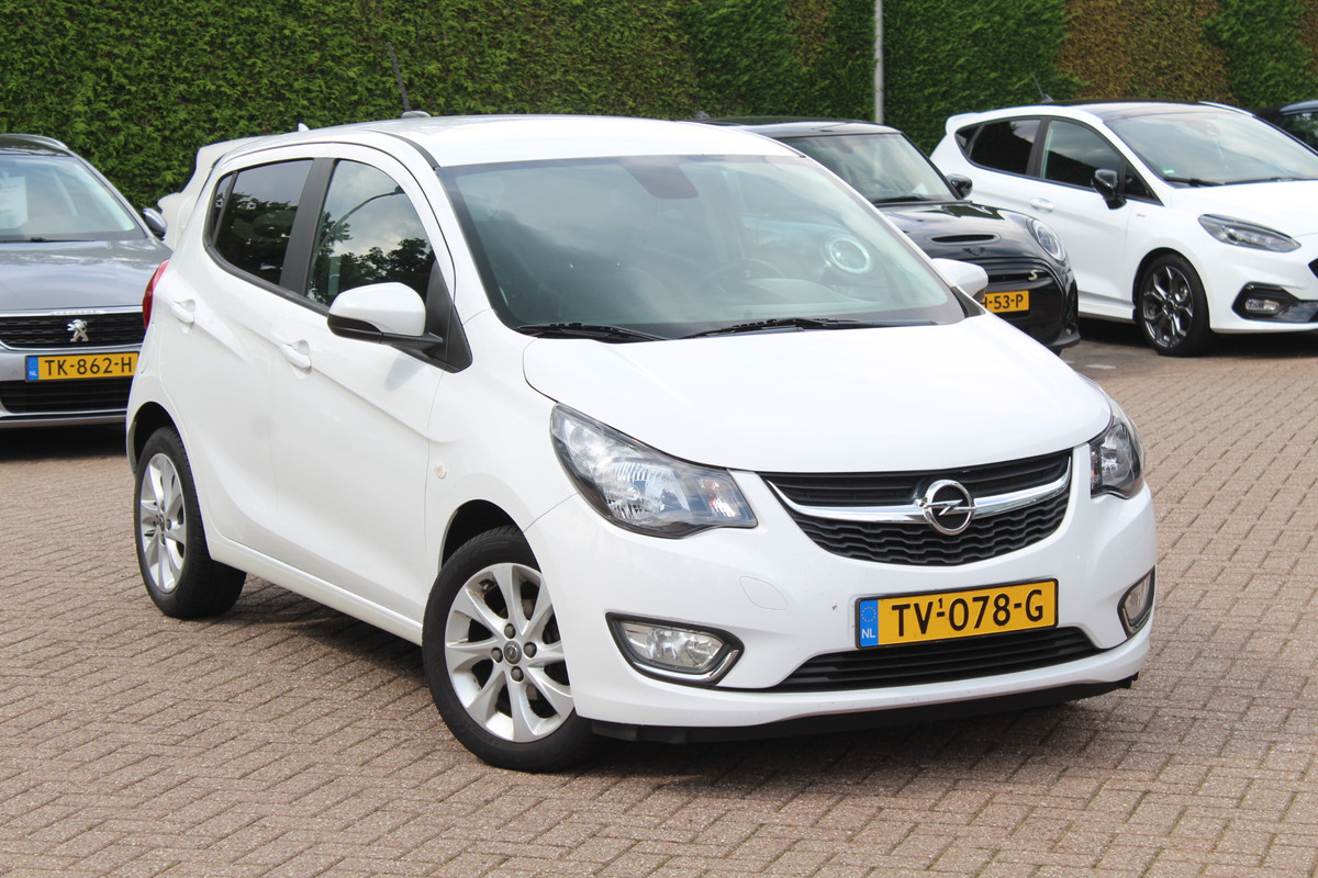 Opel KARL 1.0 ecoFLEX Innovation / Navigatie / Parkeerhulp achter / Cruise Control / Stuurverwarming / Stoelverwarming Opel KARL 1.0 ecoFLEX Innovation / Navigatie / Parkeerhulp achter / Cruise Control / Stuurverwarming / Stoelverwarming
