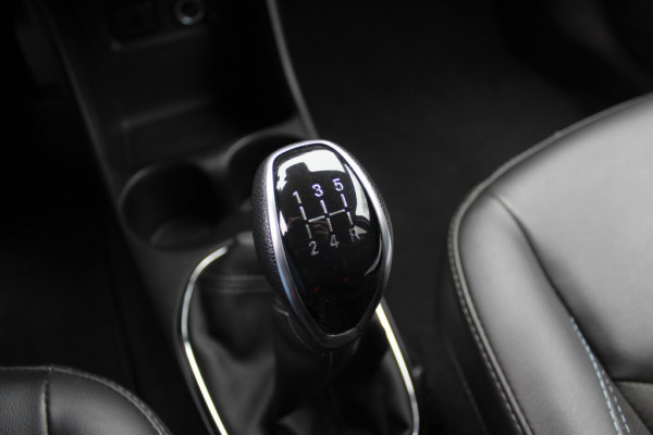 Opel KARL 1.0 ecoFLEX Innovation / Navigatie / Parkeerhulp achter / Cruise Control / Stuurverwarming / Stoelverwarming
