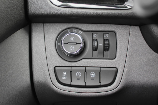 Opel KARL 1.0 ecoFLEX Innovation / Navigatie / Parkeerhulp achter / Cruise Control / Stuurverwarming / Stoelverwarming