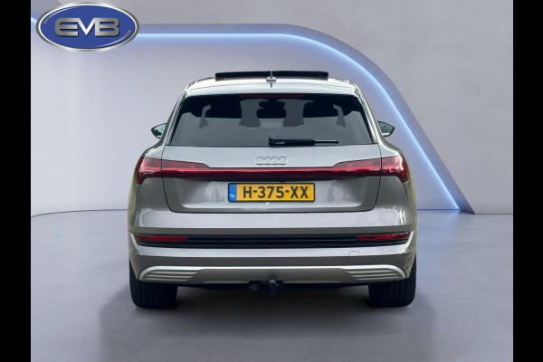Audi e-tron E-tron 55 quattro advanced 95 kWh S-line, panoramadak, leder, HUD, trekhaak, vele opties