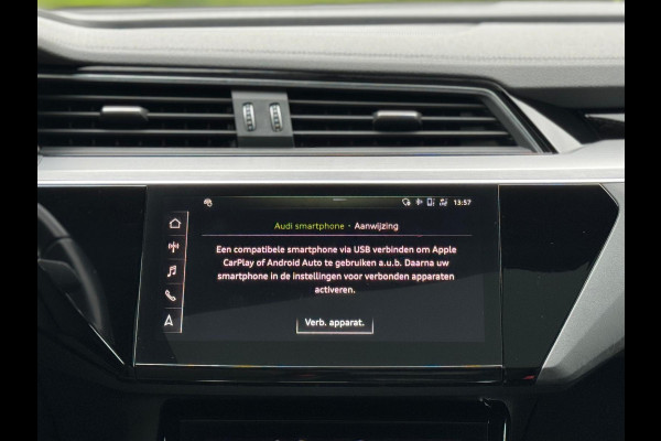 Audi e-tron E-tron 55 quattro advanced 95 kWh S-line, panoramadak, leder, HUD, trekhaak, vele opties