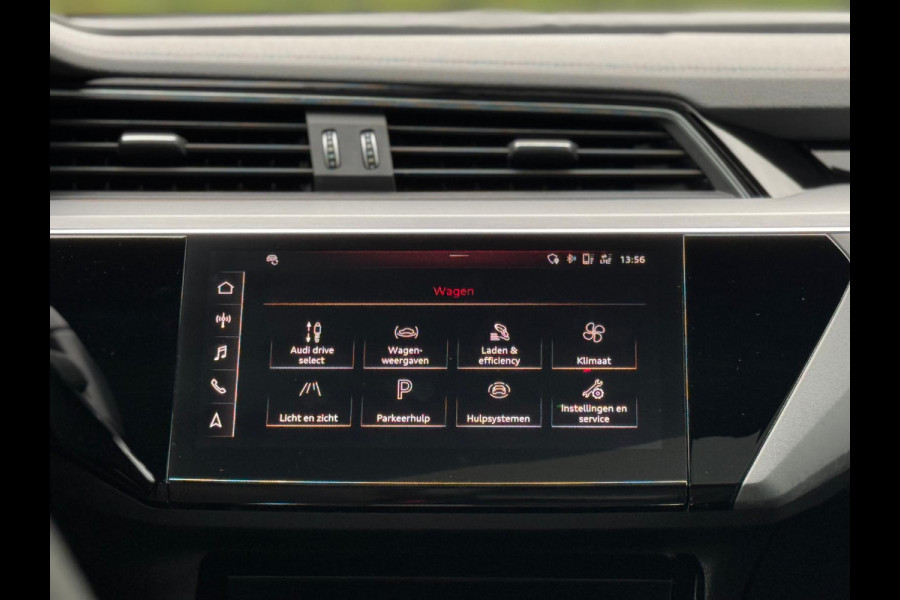 Audi e-tron E-tron 55 quattro advanced 95 kWh S-line, panoramadak, leder, HUD, trekhaak, vele opties