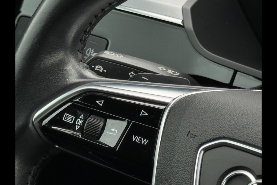 Audi e-tron E-tron 55 quattro advanced 95 kWh S-line, panoramadak, leder, HUD, trekhaak, vele opties
