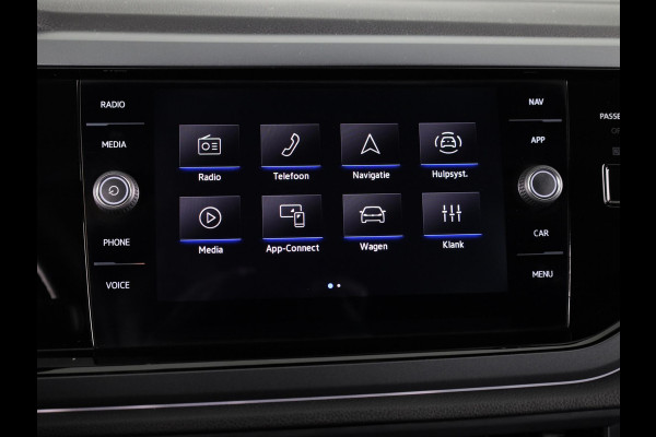 Volkswagen Polo 1.0 TSI R-Line 95 pk Automaat (DSG) | Verlengde garantie | Navigatie via App | Parkeersensoren | Matrix LED koplampen | Apple Carplay/Android Auto | R-Line |