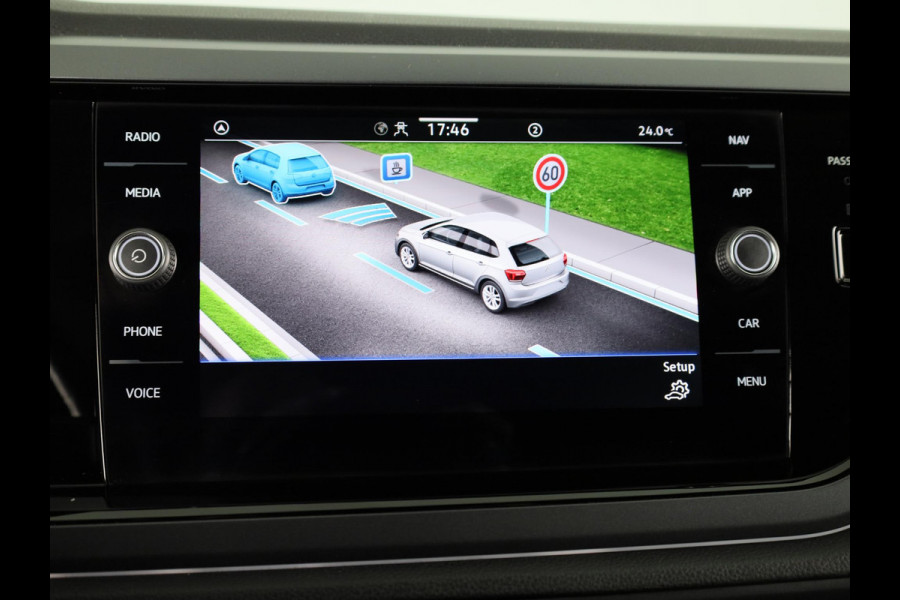 Volkswagen Polo 1.0 TSI R-Line 95 pk Automaat (DSG) | Verlengde garantie | Navigatie via App | Parkeersensoren | Matrix LED koplampen | Apple Carplay/Android Auto | R-Line |