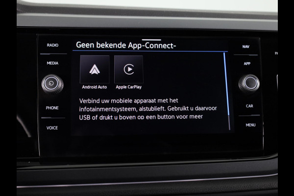 Volkswagen Polo 1.0 TSI R-Line 95 pk Automaat (DSG) | Verlengde garantie | Navigatie via App | Parkeersensoren | Matrix LED koplampen | Apple Carplay/Android Auto | R-Line |