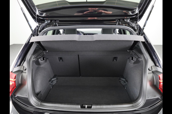 Volkswagen Polo 1.0 TSI R-Line 95 pk Automaat (DSG) | Verlengde garantie | Navigatie via App | Parkeersensoren | Matrix LED koplampen | Apple Carplay/Android Auto | R-Line |