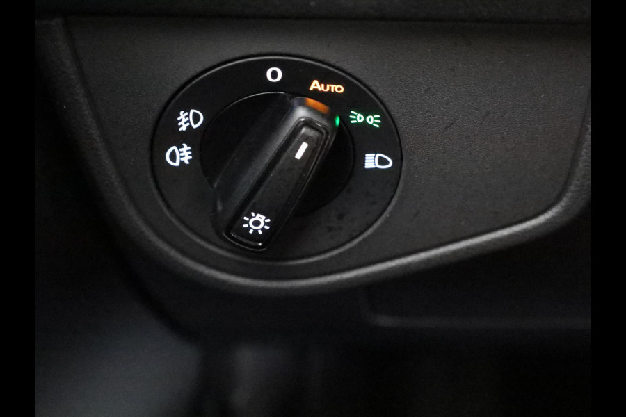 Volkswagen Polo 1.0 TSI R-Line 95 pk Automaat (DSG) | Verlengde garantie | Navigatie via App | Parkeersensoren | Matrix LED koplampen | Apple Carplay/Android Auto | R-Line |
