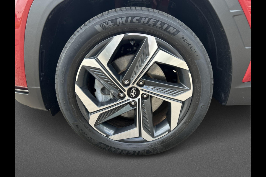 Hyundai Tucson 1.6 T-GDI PHEV Comfort Smart 4WD | navigatie | 19" Premium velgen | trekhaak |