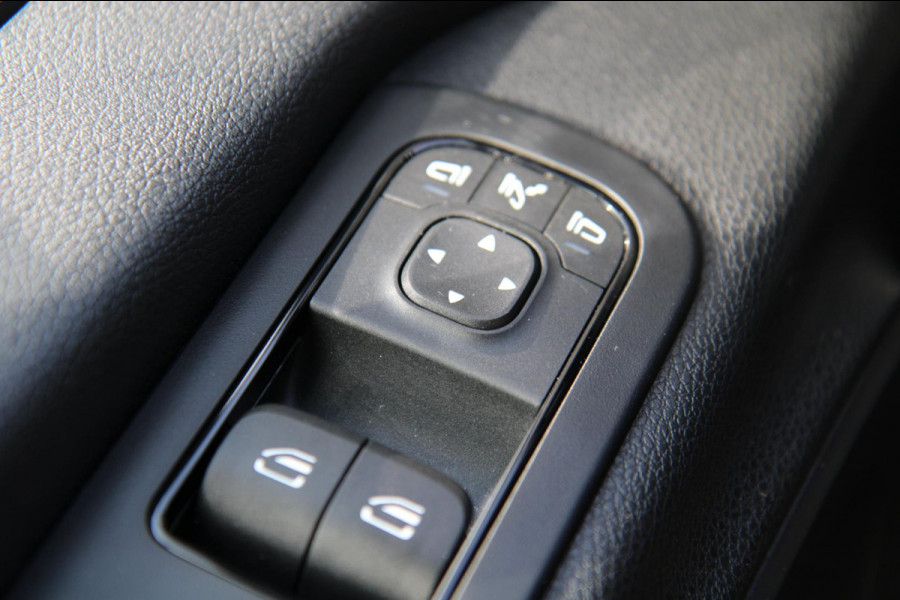 Mercedes-Benz Sprinter 315 1.9 CDI 150pk L2H2 Automaat / Camera / Adaptieve cruise / LED