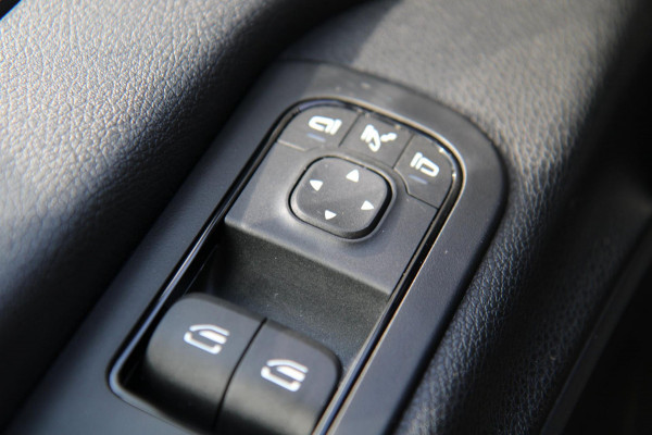 Mercedes-Benz Sprinter 315 1.9 CDI 150pk L2H2 Automaat / Camera / Adaptieve cruise / LED