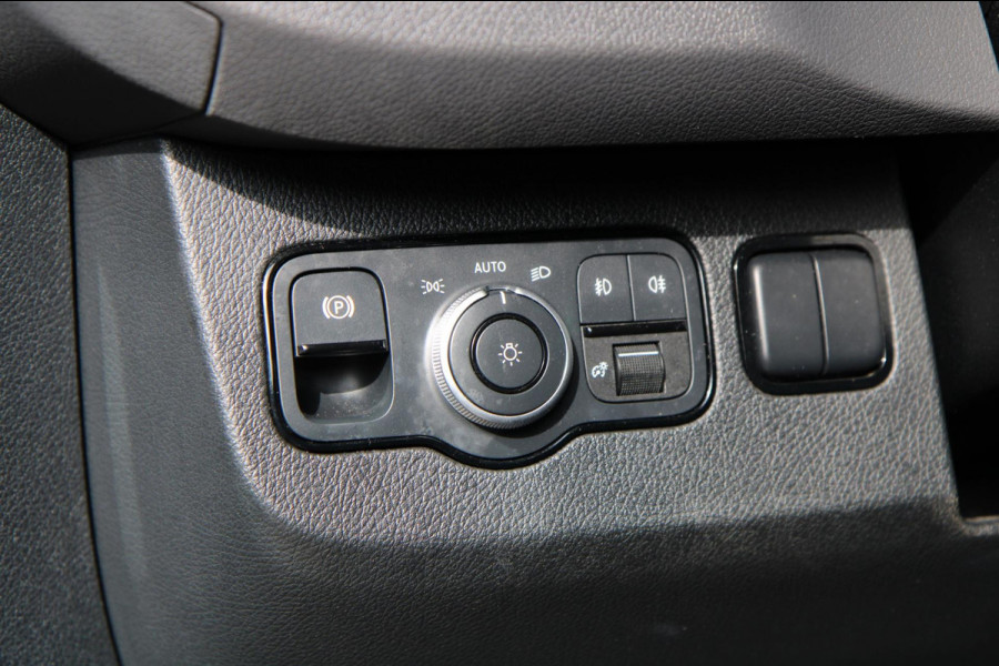 Mercedes-Benz Sprinter 315 1.9 CDI 150pk L2H2 Automaat / Camera / Adaptieve cruise / LED