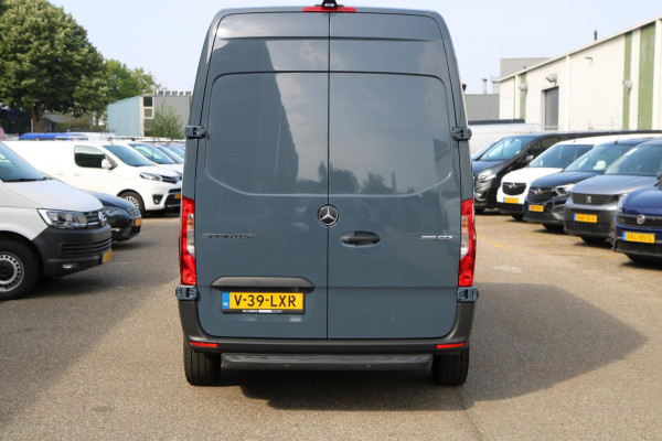Mercedes-Benz Sprinter 315 1.9 CDI 150pk L2H2 Automaat / Camera / Adaptieve cruise / LED