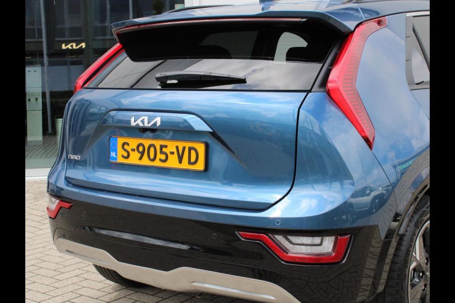 Kia Niro EV DynamicPlusLine 64.8 kWh | Trekhaak | Schuifkanteldak | Stoel en stuurverwarming |