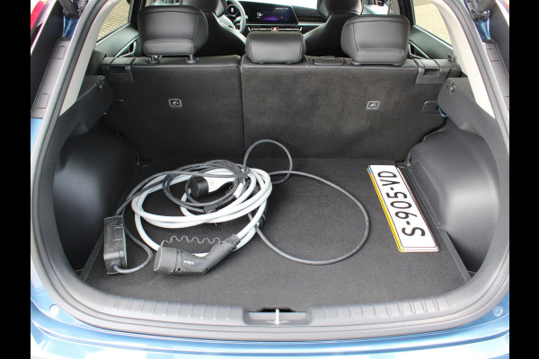 Kia Niro EV DynamicPlusLine 64.8 kWh | Trekhaak | Schuifkanteldak | Stoel en stuurverwarming |
