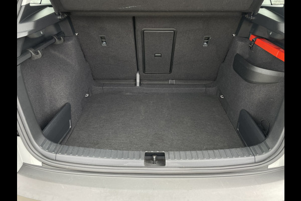 Škoda Karoq 1.5 TSI ACT Business Edition | Pano | LED | Carplay | Virtual | Camera | Navi