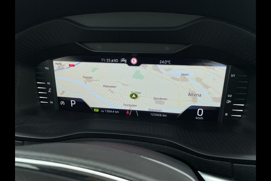 Škoda Karoq 1.5 TSI ACT Business Edition | Pano | LED | Carplay | Virtual | Camera | Navi