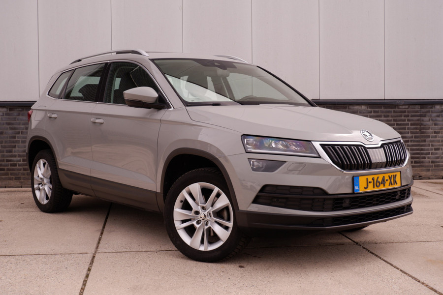 Škoda Karoq 1.5 TSI ACT Business Edition | Pano | LED | Carplay | Virtual | Camera | Navi