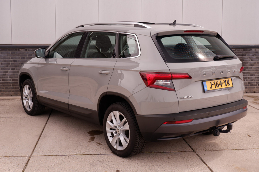 Škoda Karoq 1.5 TSI ACT Business Edition | Pano | LED | Carplay | Virtual | Camera | Navi