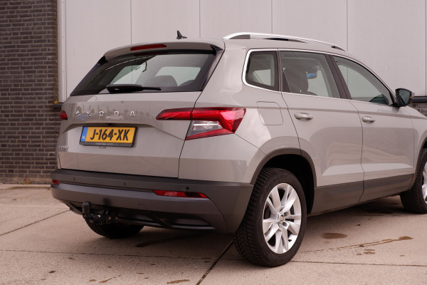 Škoda Karoq 1.5 TSI ACT Business Edition | Pano | LED | Carplay | Virtual | Camera | Navi